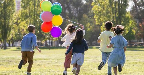 Op 10 jaar tijd zien we een stijging van 37,49% meer lentefeesten en feesten vrijzinnige jeugd in groepsverband