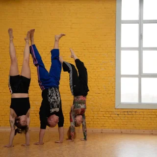 Workshop-Handstand-BW-Gent2026-2500x0-c-default